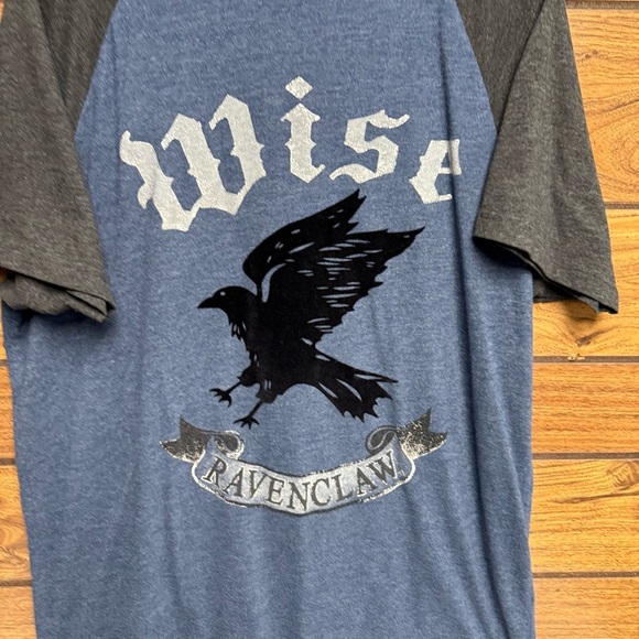 Harry Potter Universal Studio size large Blue and Gray Graphic Men's Shirt - Picture 6 of 6